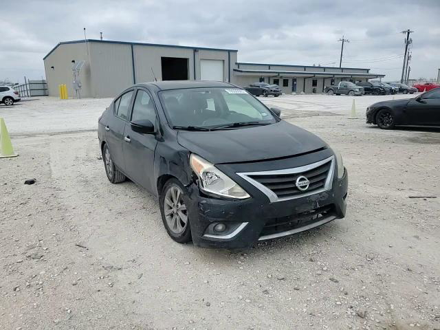 Nissan Versa 2015