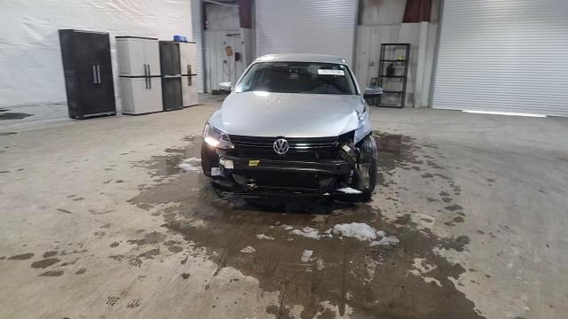 Volkswagen Jetta 2013