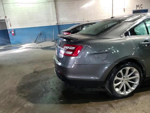 Ford Taurus 2019