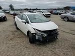 Nissan Versa 2020