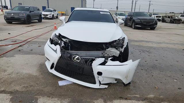 Lexus IS 2014