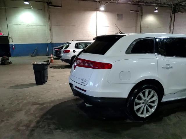 Lincoln MKT 2012