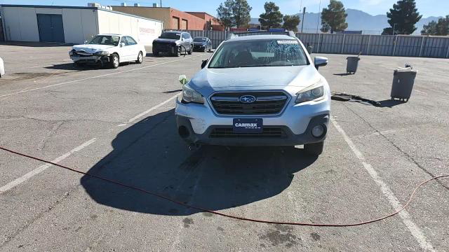 Subaru Outback 2018