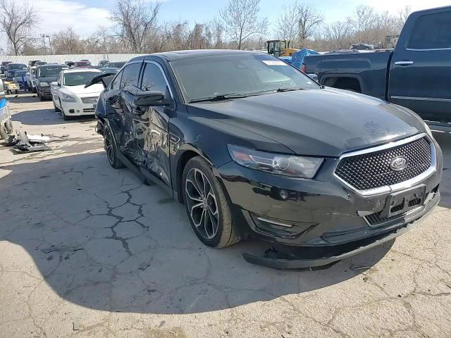 Ford Taurus 2018