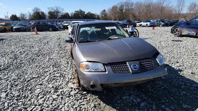 Nissan Sentra 2004