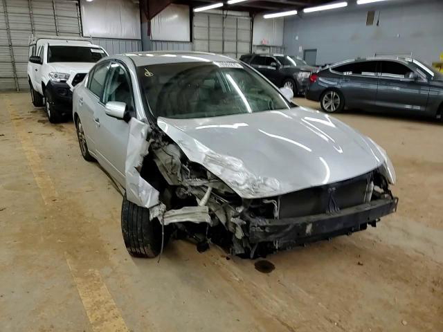 Nissan Altima 2010