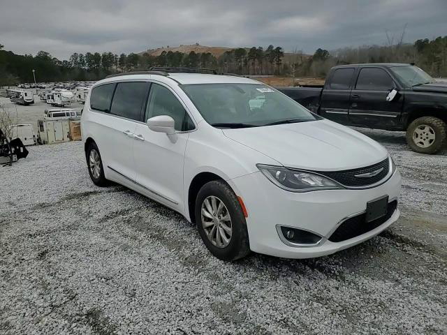 Chrysler Pacifica 2017