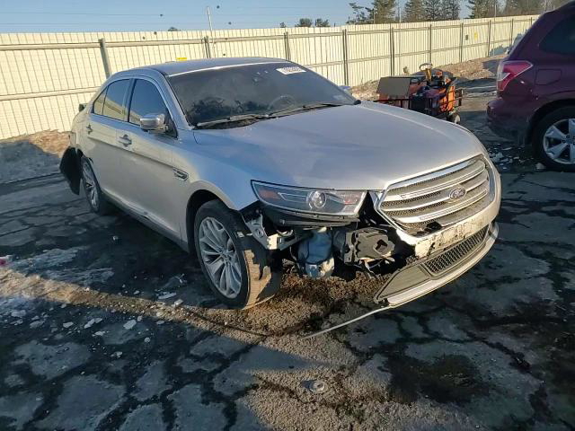 Ford Taurus 2018