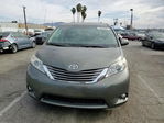 Toyota Sienna 2011