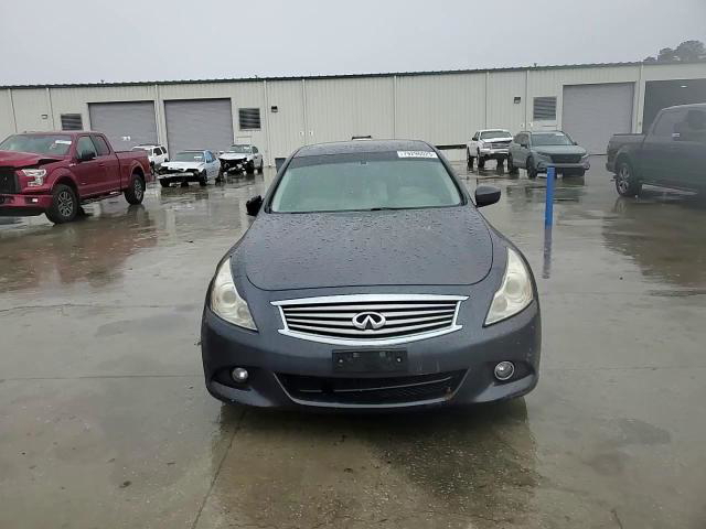 Infiniti G 2012