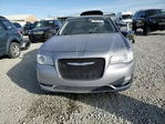 Chrysler 300 2017