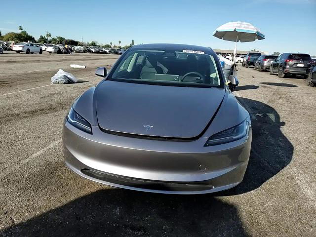 Tesla Model 3 2025