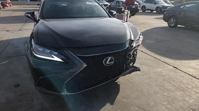 Lexus ES 2019