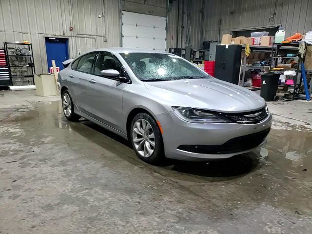 Chrysler 200 2015