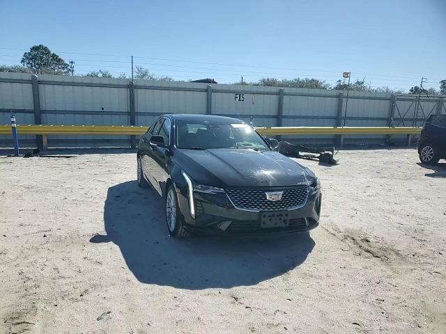 Cadillac CT4 2022
