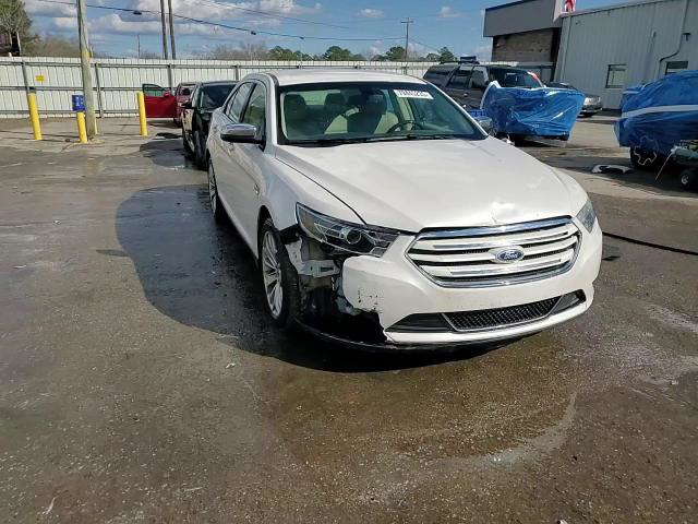 Ford Taurus 2015