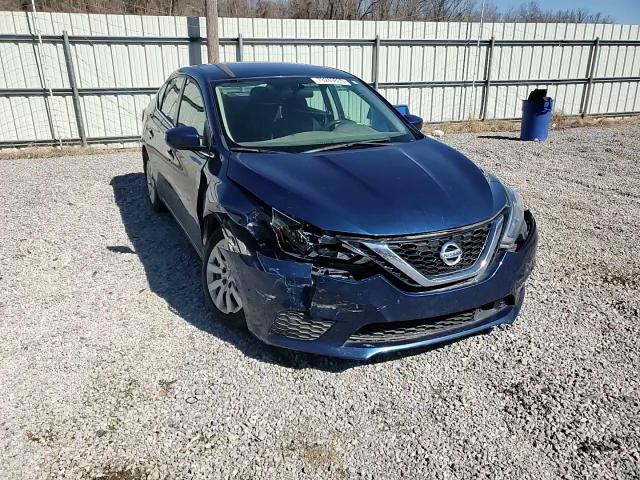Nissan Sentra 2019