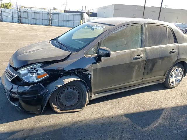 Versa 2010