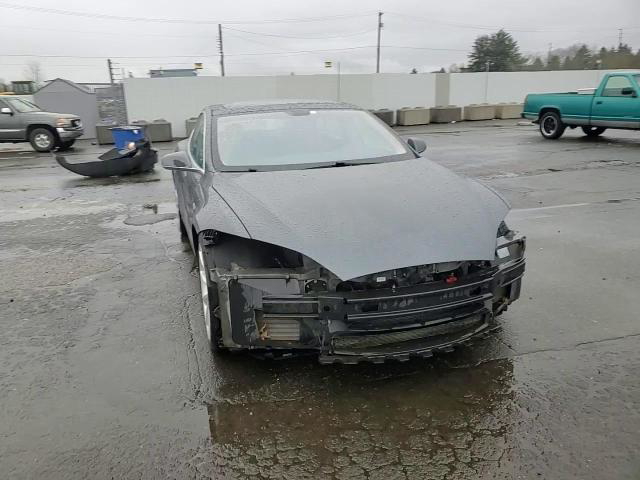 Tesla Model S 2013