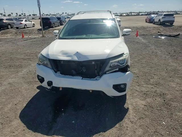Nissan Pathfinder 2017
