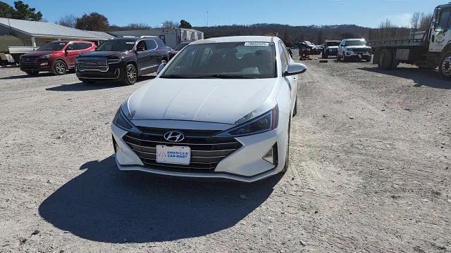 Hyundai Elantra 2019