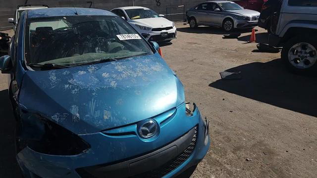 Mazda 2 2011