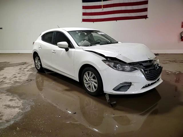 Mazda 3 2015