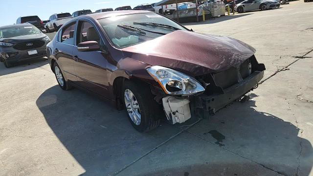 Nissan Altima 2012