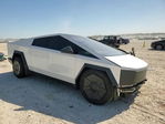 Tesla Cybertruck 2025