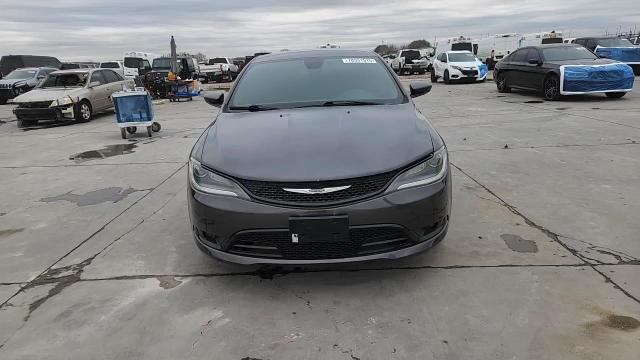 Chrysler 200 2015