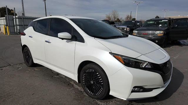 Nissan Leaf 2024