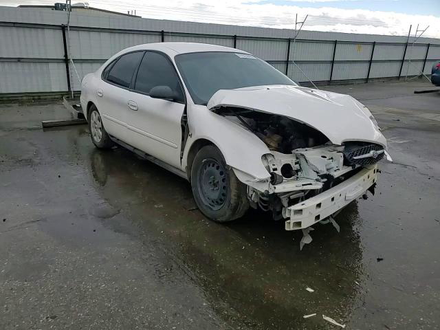 Ford Taurus 2000
