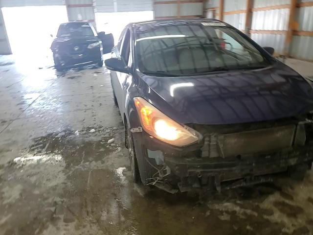 Hyundai Elantra 2013