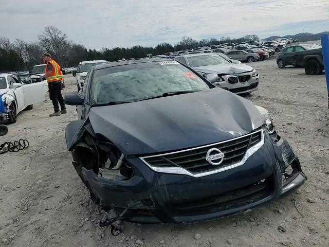 Nissan Altima 2010