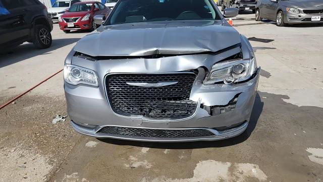Chrysler 300 2015