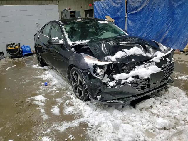 Hyundai Elantra 2023