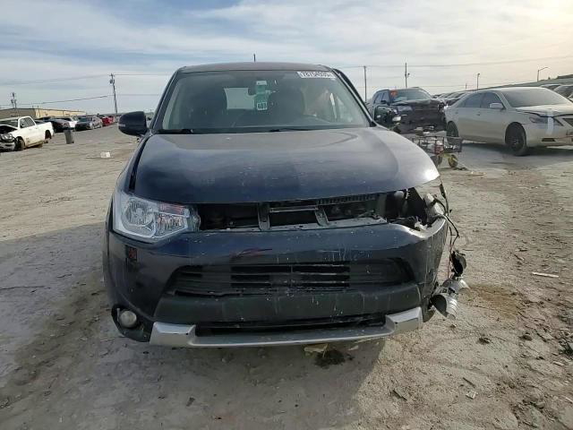 Mitsubishi Outlander 2015