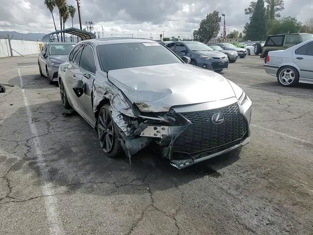 Lexus IS 2022