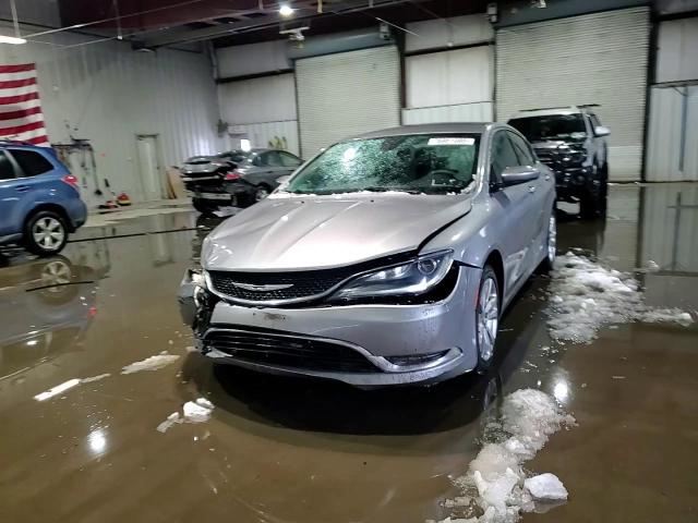 Chrysler 200 2015