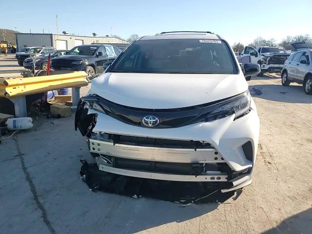 Toyota Sienna 2025