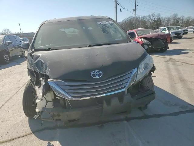 Toyota Sienna 2015