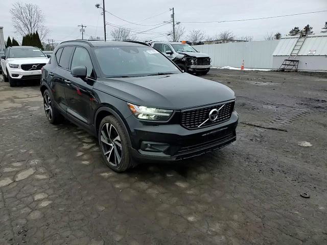 Volvo XC40 2021