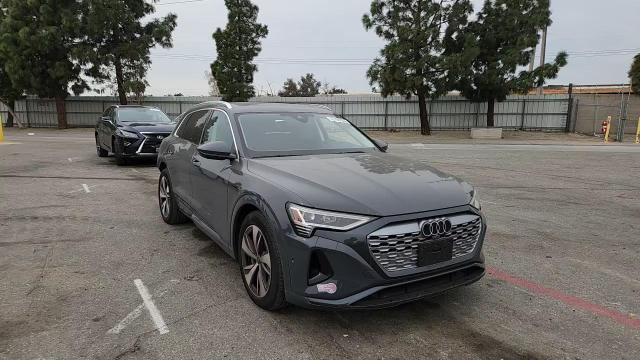 Audi Q8 2024