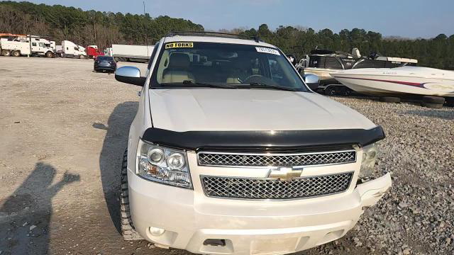 Chevrolet Avalanche 2011