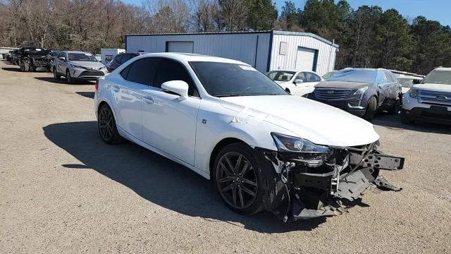 Lexus IS 2018