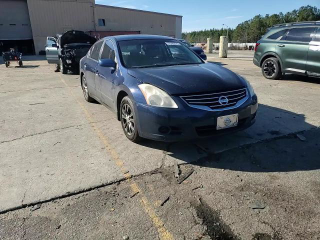 Nissan Altima 2012