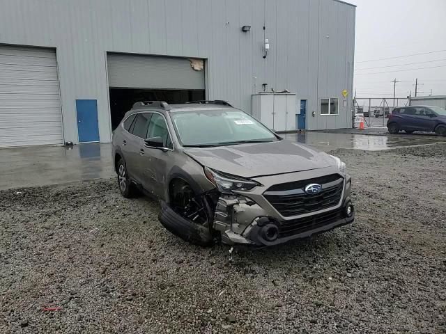 Subaru Outback 2024