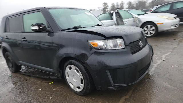 Toyota  2010