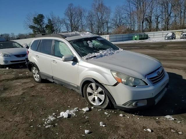 Subaru Outback 2010