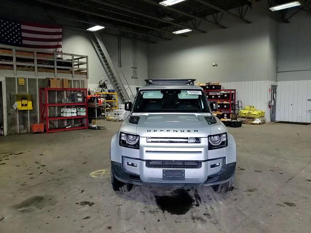 Land Rover Defender 2023